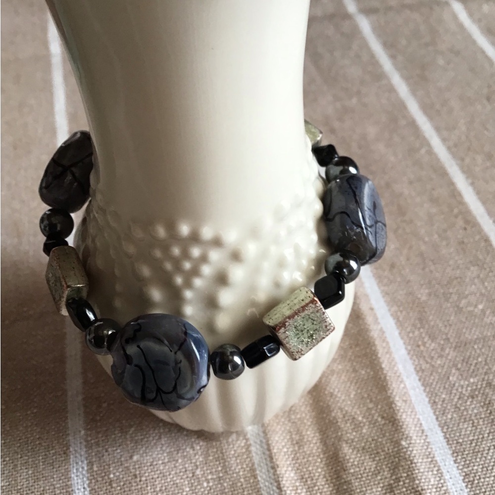 Handcrafted Elegant Black and Gray Beaded Bracelet